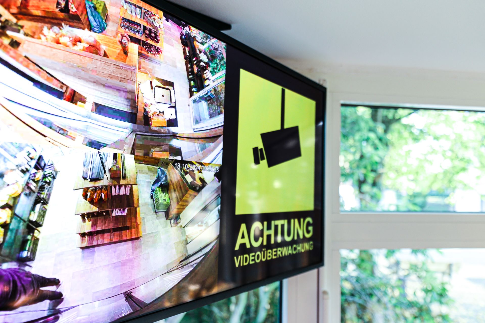 Live Video Aufnahmen im Shop von Shop-Iq.