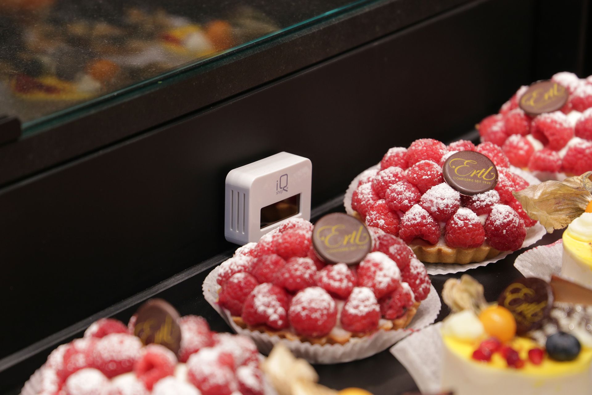 Temperaturkontrolle mit Shop-IQ in Kühlschränken, Kühltheken und Gefriertruhen.